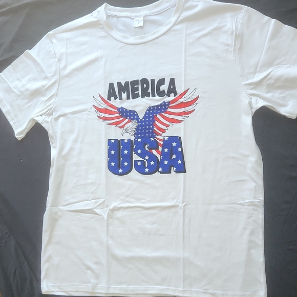 Other - White‎ Graphic T-Shirt with American Eagle Design